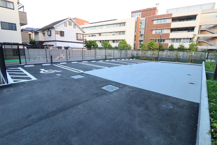 GRAND SOLEIL 駐車場