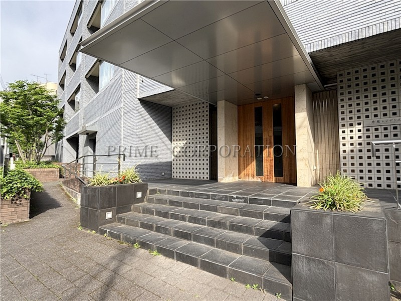 外苑レジデンス エントランス