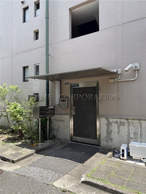 市ヶ谷加賀町アパートA棟 エントランス