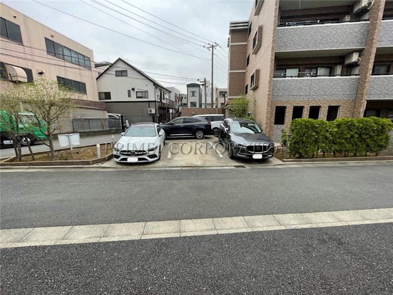 ルシエル武蔵小杉 駐車場