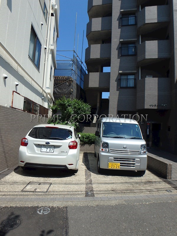 サンライズ品川 駐車場