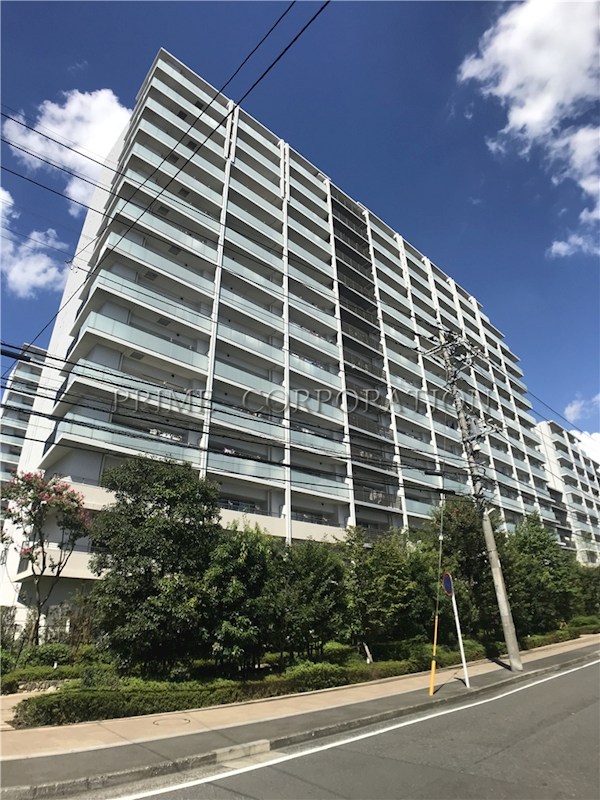 ドレッセ二子新地 外観