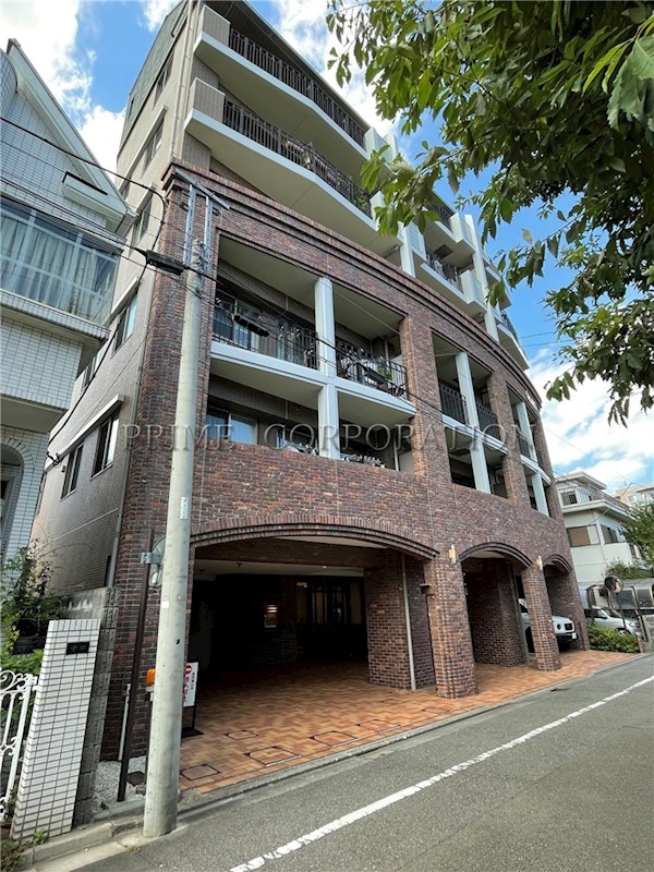 グローリオ三軒茶屋  外観