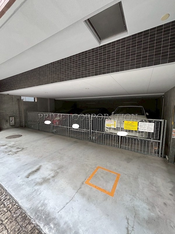 パークハビオ平河町 駐車場