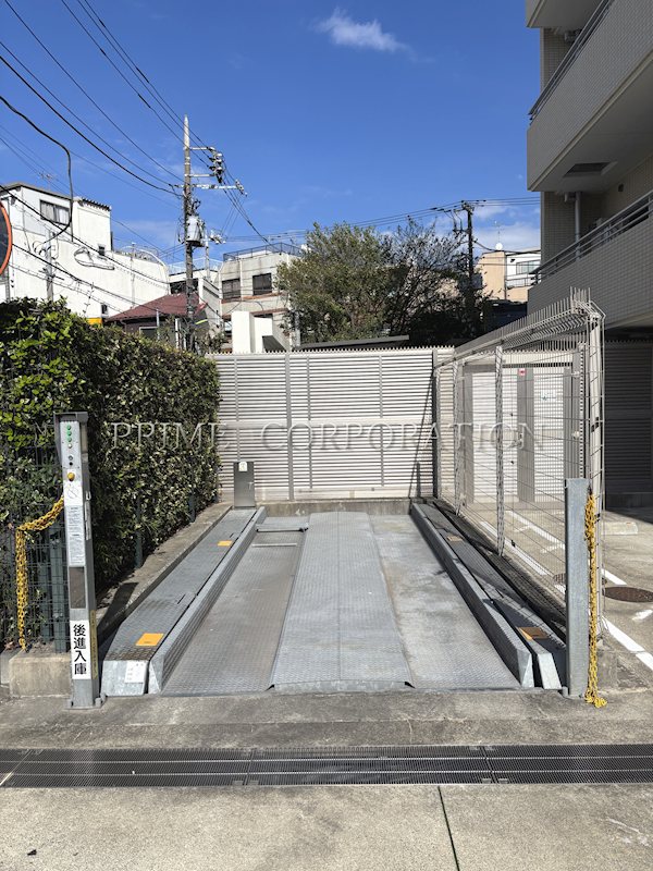 ザ・パークハウスアーバンス三軒茶屋  駐車場