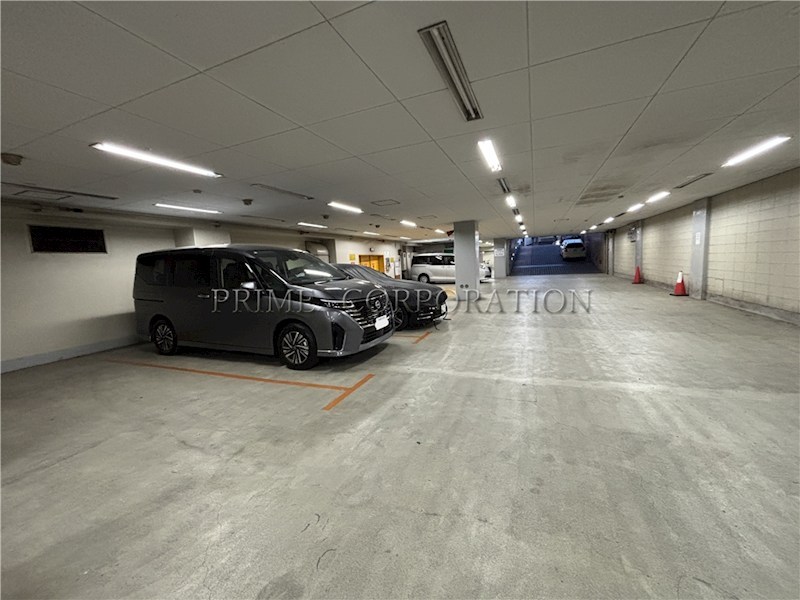 PARK MODERNつつじヶ丘 駐車場