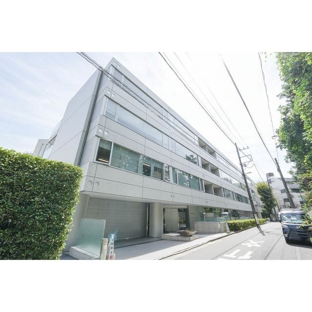 クエストコート原宿 外観