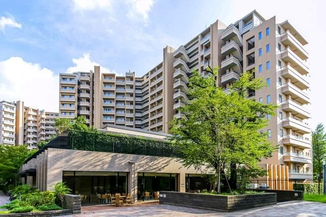 桜上水ガーデンズ D棟 外観