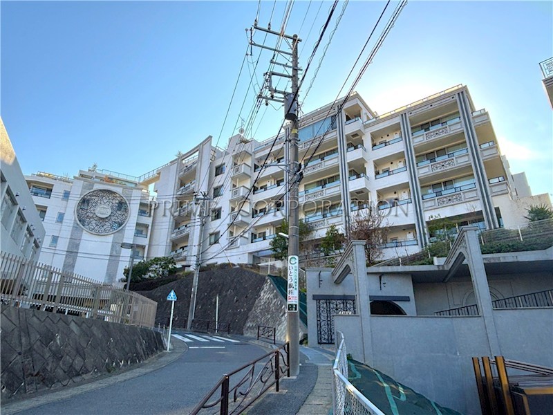 ロイヤルシーズン溝の口CASA 外観