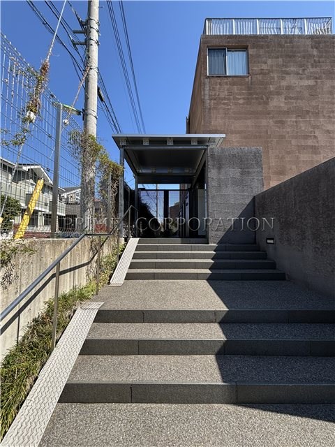 il cielo la foresta  エントランス