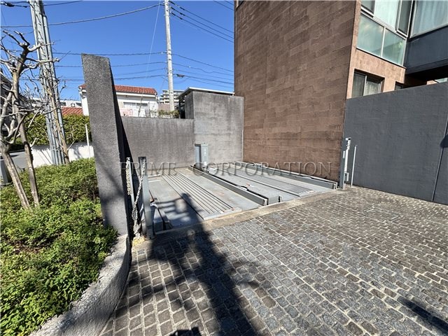 il cielo la foresta  駐車場