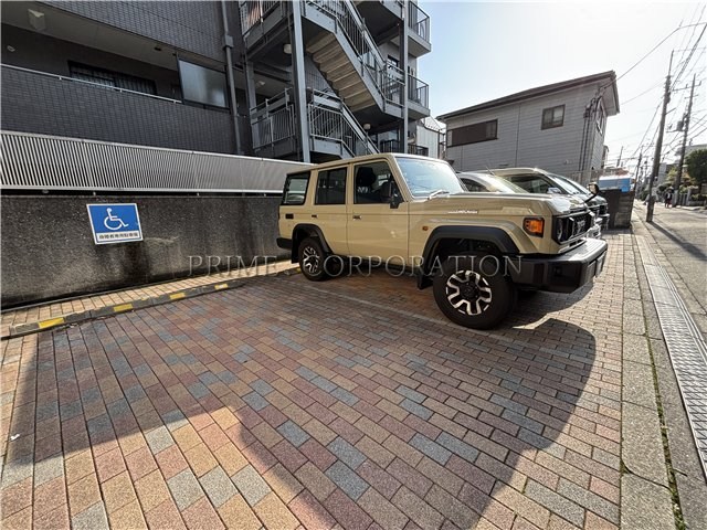 ステラレジデンス高円寺 駐車場