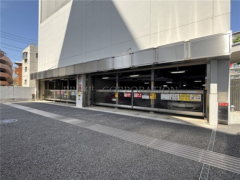 桜プレイス 駐車場