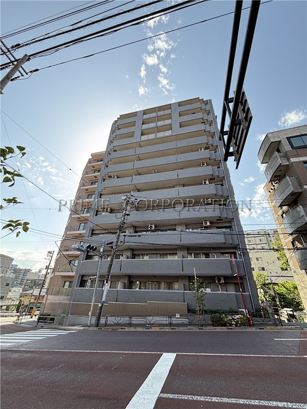 ロイヤルタワー春日 外観