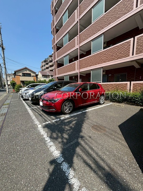 ア・クール杉原 駐車場