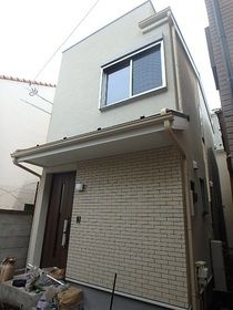 ラヴィサントゥ信濃町 外観